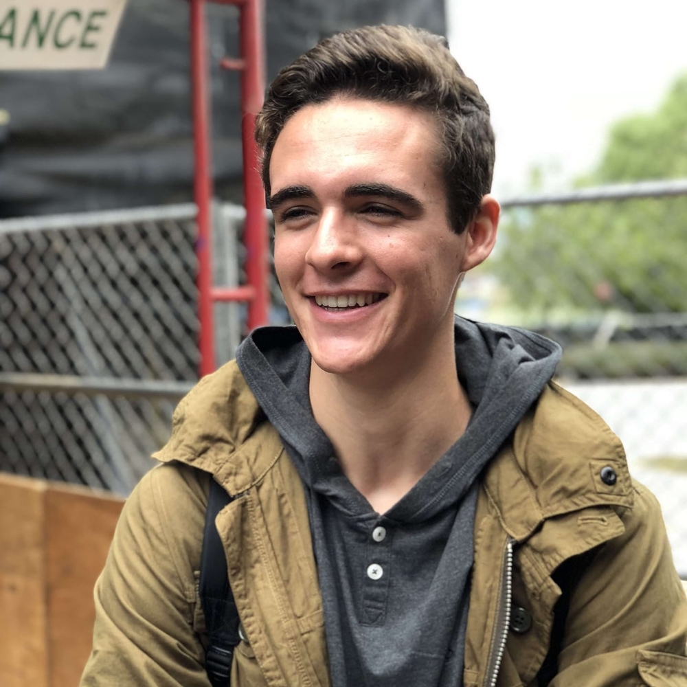 Meet your Posher, Max